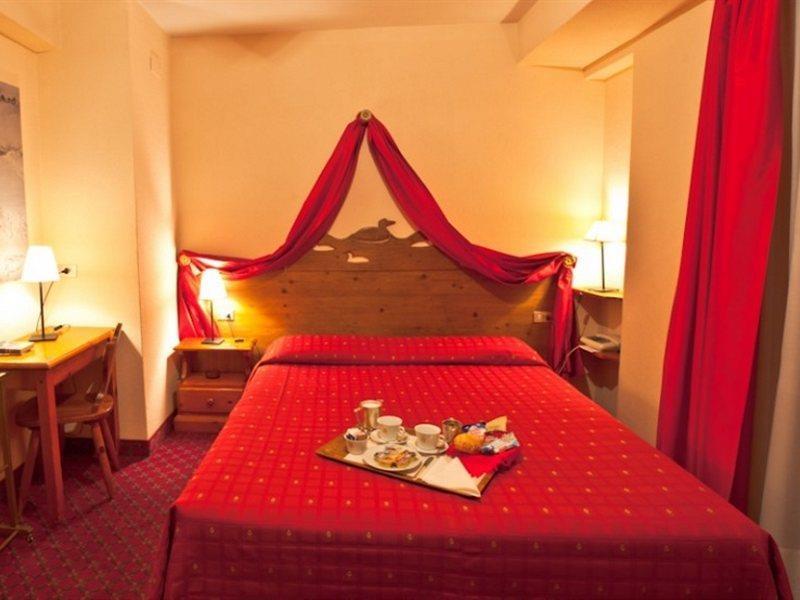 Hotel Курмайор Экстерьер фото